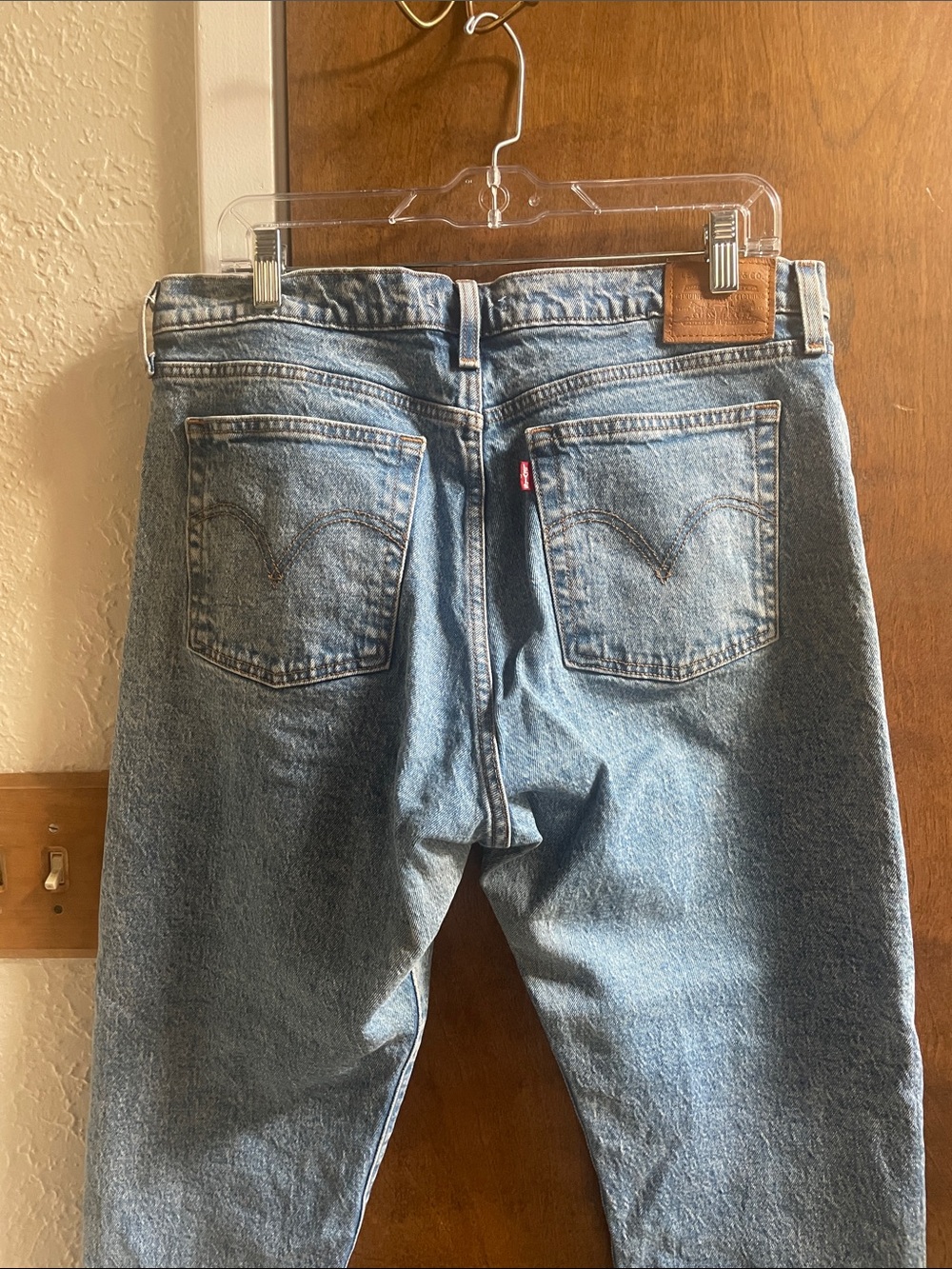 Classic Woman's or Men's Light Blue Denim Jeans - Picture 4 of 8